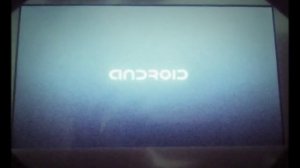 После включения экран планшета мигает и выключается