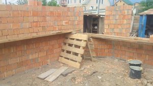 7 день стройки. Кладка из кирпича 2 НФ.