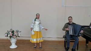 "Моршанские страдания" исполняет Фаронова Марина