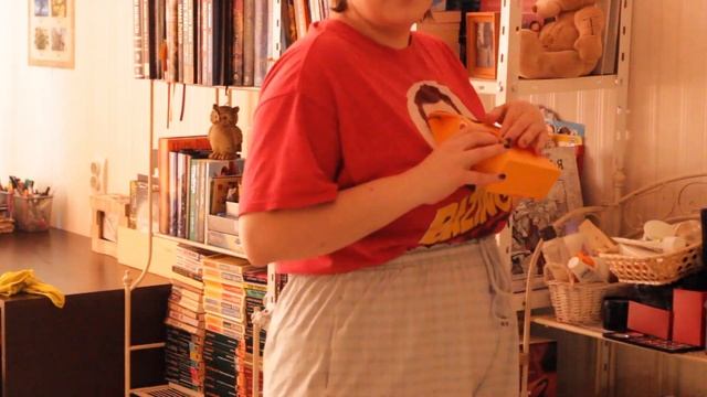 Cleaning my room. Уборка в моей комнате смотреть онлайн