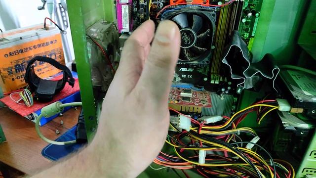 Ремонт материнской платы Но изначально проблема с блоком питания из за нестабильной сети смотреть онлайн