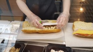 Заглянули пообедать в Сабвей.