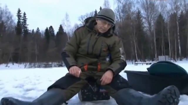 Как поймать живца зимой советы рыбакам смотреть онлайн