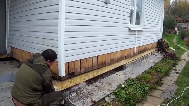 Что делать если дом гниет изнутри. Реконструкция дома и фундамента. " СВ-Фундамент " смотреть онлайн