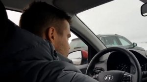 VW Tiguan 2.0 vs Hyundai Solaris 1.6 (Солярис против Тигуана)