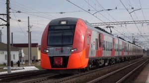 Электропоезд ЭС2Г-155 «Ласточка» отправляется со станции Дорошиха