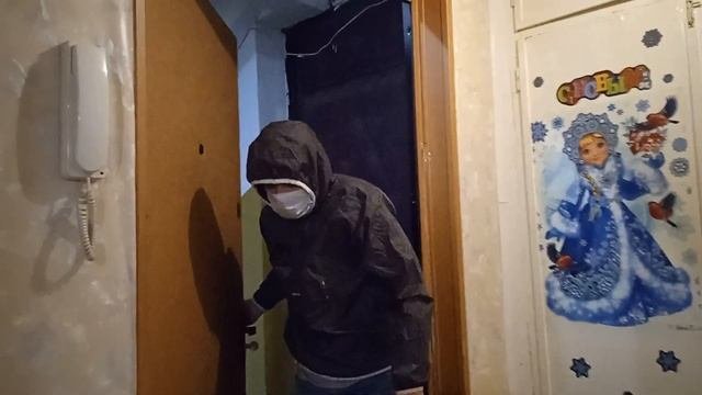 УКОЛ ОГРОМНЫЙ И БОЛЮЧИЙ  ВОРИШКЕ)))))