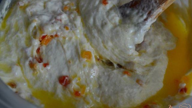 Дрожжевые пончики с цукатами