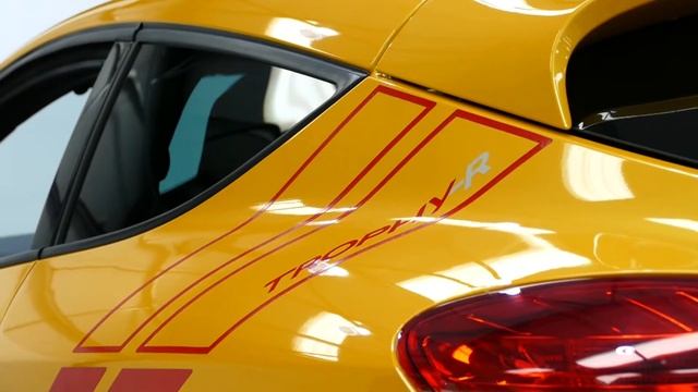 Renault Megane Trophy R смотреть онлайн