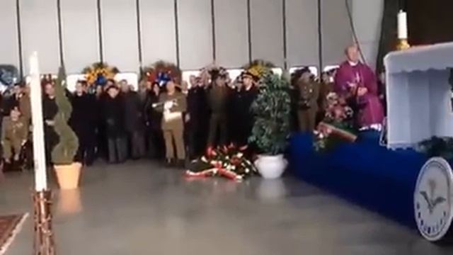 1 - I funerali del generale Giangiacomo Calligaris e del tenente Paolo Lozzi смотреть онлайн