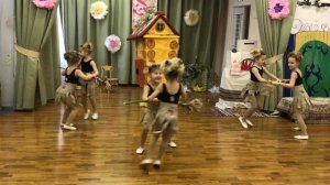 "На неведомых дорожках" танец "Бабки Ёжки"