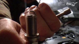 Замена свечей Mercedes Benz C200K W203 Replacement of spark plug