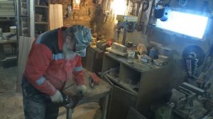 Старинный нож совня. Нашел в земле старинный кованный нож... думаю восстановить.