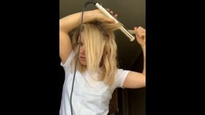Как сделать небрежную укладку ? Легкие волны , пляжные волны .