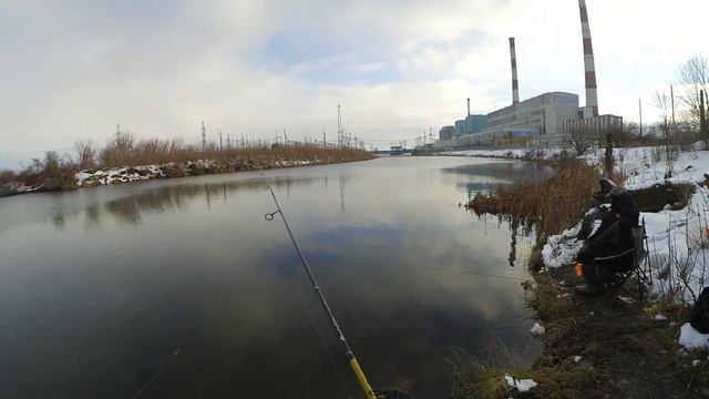Рыбалка на ГРЭС! Пикер в декабре! Рыбалка под новый год! Открытая вода зимой! Фидер в Декабре! смотреть онлайн