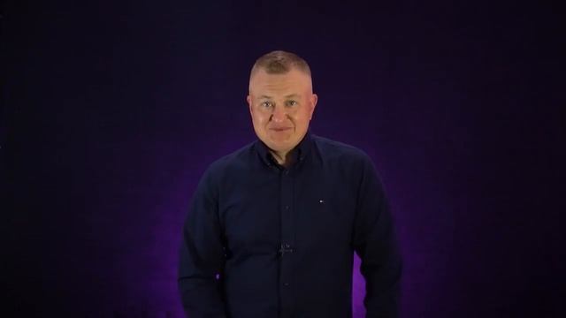 Пустила шептуна нижними губами