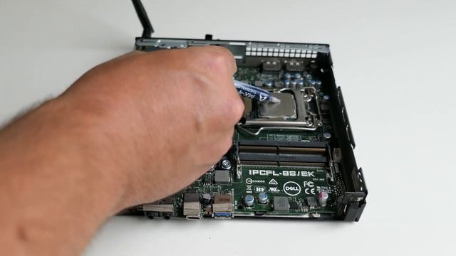 Dell OptiPlex 7060 Micro - Teardown - Upgrade - Benchmarks смотреть онлайн