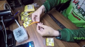 Офсетные крючки для узкотелых приманок и рыболовная коробка