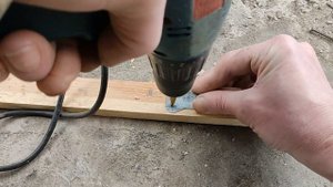 Ремонт крепления дужки ведра