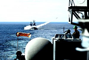 Российский военный корабль отбил ракетную атаку в Севастополе