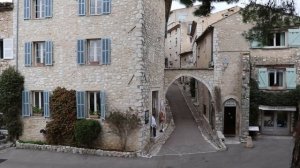 Walk in Saint-Paul-de-Vence, What to visit around Nice, French Riviera, Beautiful French Village