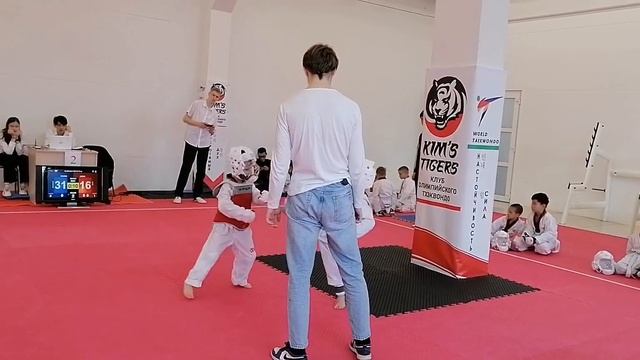 Лёва. первые соревнования, часть 4 смотреть онлайн