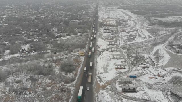 Затишье при строительстве путепровода на 960 км трассы М-5 Урал / ноябрь 2022 / Жигулёвск / Russia смотреть онлайн