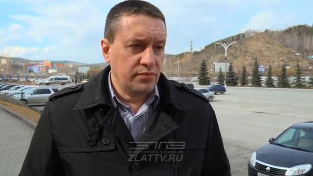 Родительский день. К Радонице в Златоусте  присоединились несколько тысяч горожан.