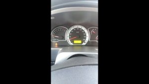 Горит лампа давления масла на заведённом двигателе
