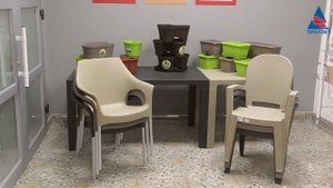 Садовая мебель, горшки и кашпо