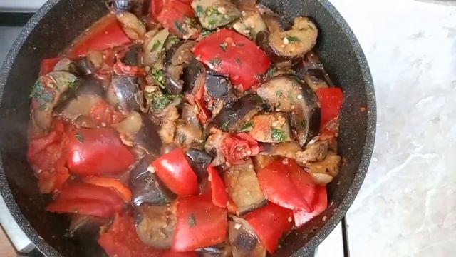 Овощное рагу??Мясные полуфабрикаты
