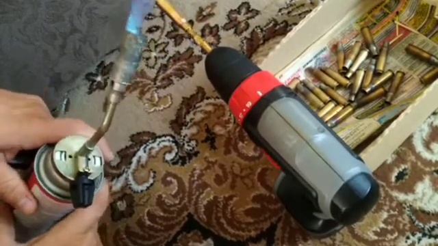 ОБЖИГ ГИЛЬЗ НА ГАЗОВОЙ ГОРЕЛКЕ смотреть онлайн