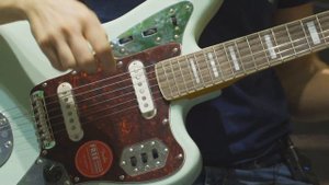 CO WYBRAĆ? Squier by Fender Classic Vibe 70s JAGUAR czy 60s JAZZMASTER? Informacje i porównanie!