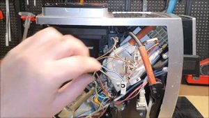 Delonghi ECAM23 450 water leakage, damaged pipe connection