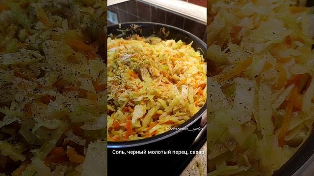 Вкуснейшая тушеная капуста с охотничьими колбасками