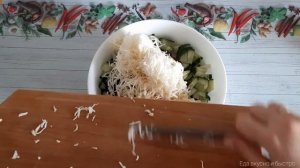 САЛАТ С КРАБОВЫМИ ПАЛОЧКАМИ "РУСАЛОЧКА". Вкусно и сытно!