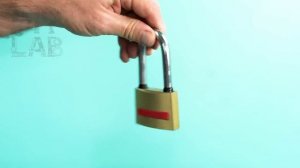 Безумный способ открыть любой замок без ключа!