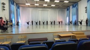Экзамен по народно- сценическому танцу. Станок. хореографический колледж им. Рудольфа Нуриева