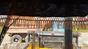 Работаю на экскаваторе-погрузчике Асе