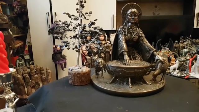 ЧТО ДАЁТ ЧИСТКА? ВЕДЬМИНА ИЗБА. ИНГА ХОСРОЕВА.