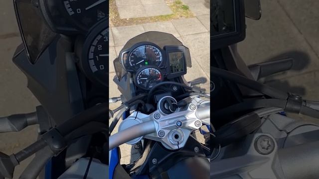 BMW F 800 R - 0B04 - 2015 | starting sound + gas testing