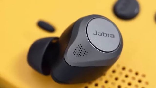 Jabra released a firmware update for the Elite 85T earbuds to fix some issues смотреть онлайн