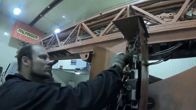 Автовышка ПСС-131.17Э. Настройка и ремонт управления из люльки смотреть онлайн