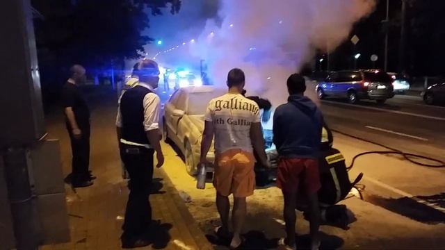 Jurmala aizdegas MERCEDES BENZ E270 - 2014.08.09 - pt.1 (Burning MERCEDES BENZ E270) смотреть онлайн