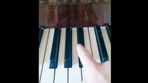 туториал на песню Кароль и шут кукла колдуна на пианино 👌