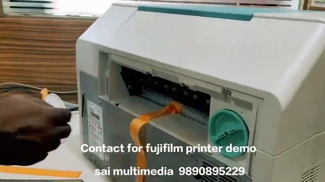 FUJIFILM DE100 PRODUCTION PHOTO PRINTER UNBOXING смотреть онлайн