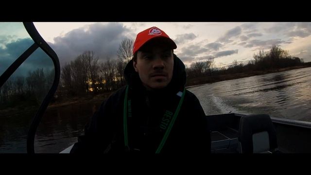 Windboat 4.6 DCX смотреть онлайн