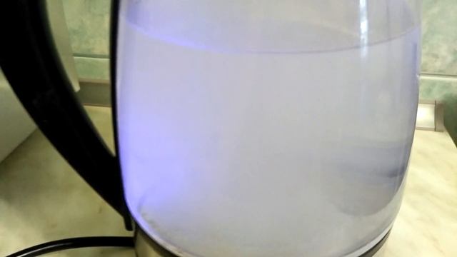 Что если РАСПЛАВИТЬ воду?!! Я сломал ЧАЙНИК!!! Бедный чайник! чёрный смотреть онлайн