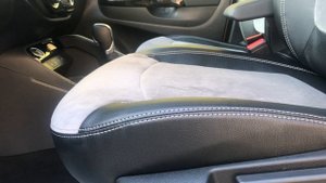 Авточехлы из экокожи для Рено Каптур Установка