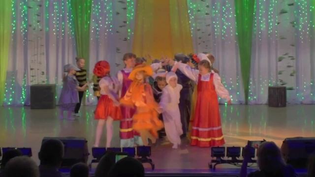 Приглашаем в младшую группу театра юного актера Арлекино ГДК Строитель